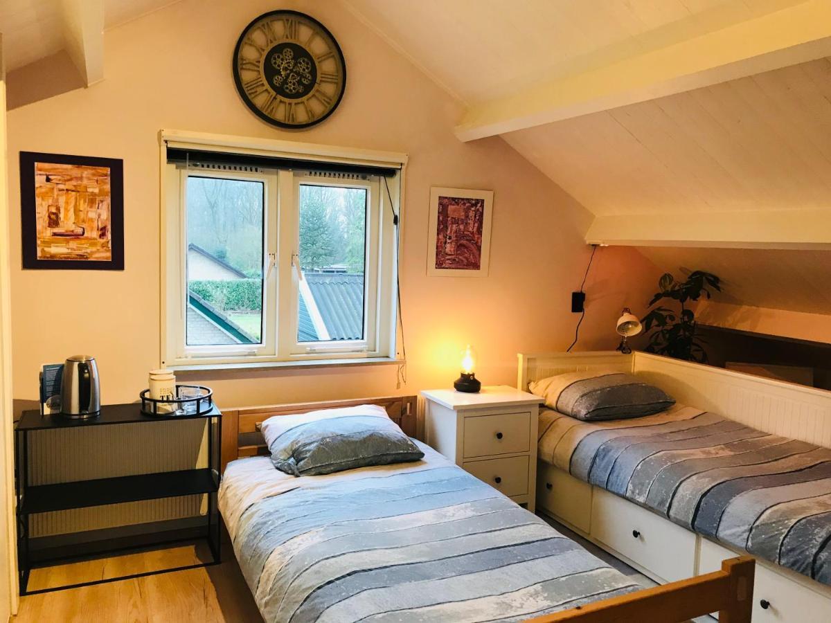 エクロー Het Uilennest Bed & Breakfast エクステリア 写真
